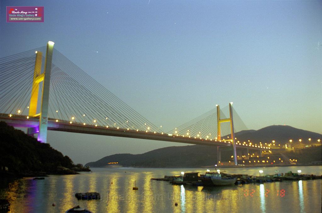 tsingma_bridge02mar03.jpg