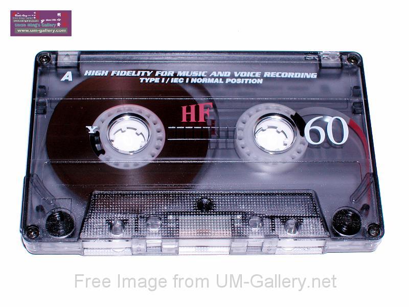cassette01r.jpg
